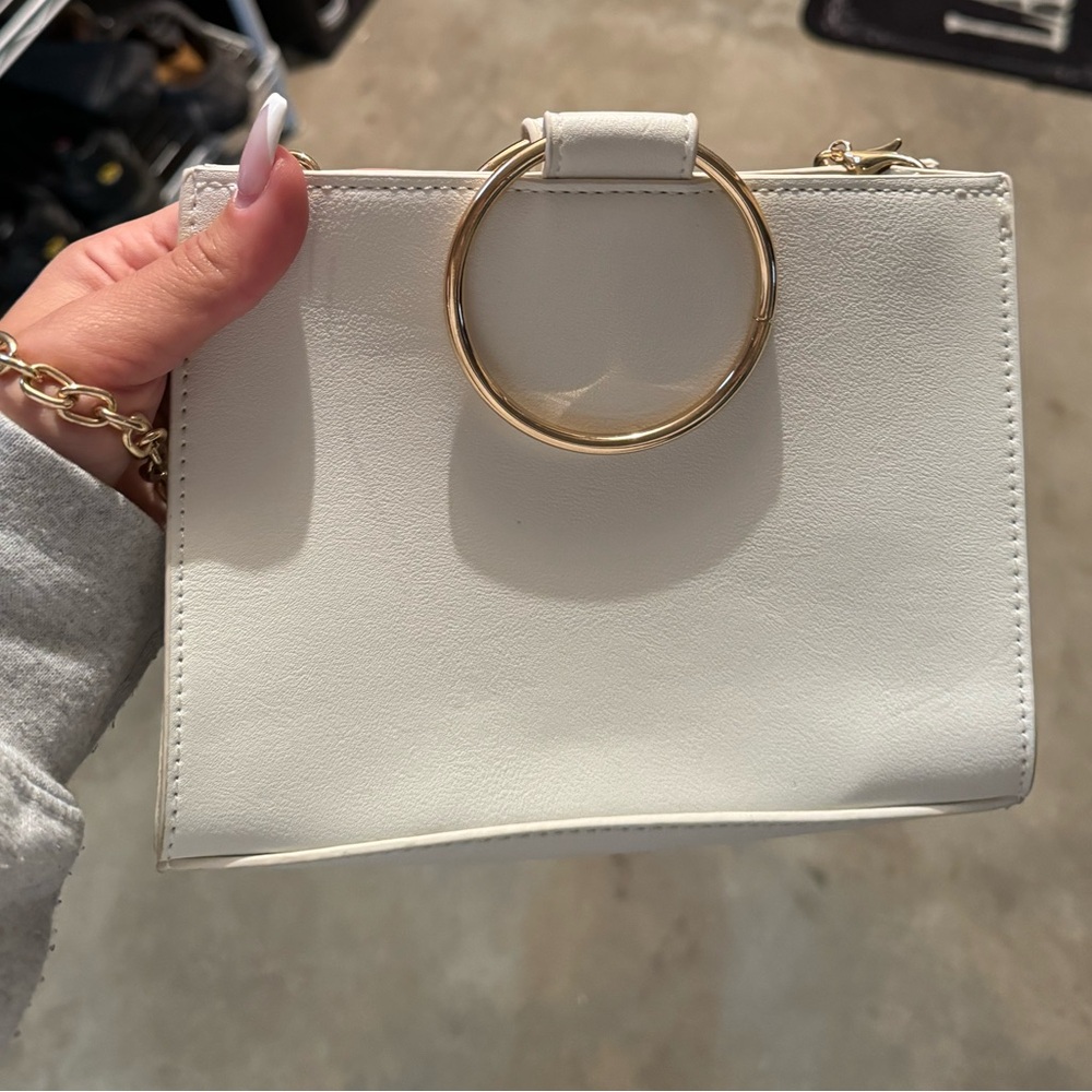 White crossbody bag